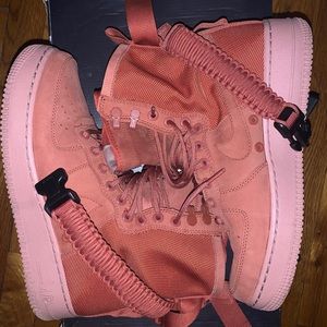 Nike women's Air Force 1